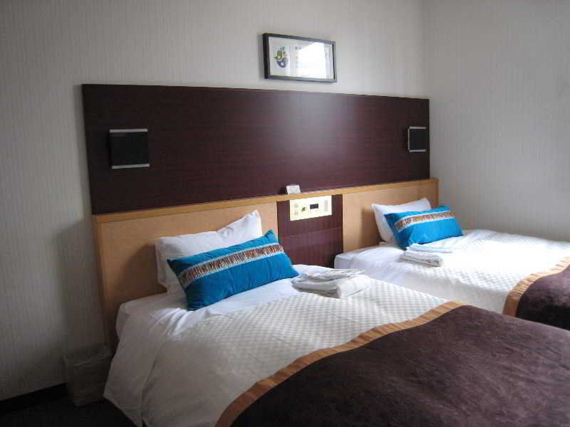 Toyoko Inn Tokyo Asakusa Senzoku Tsukuba Express Dış mekan fotoğraf